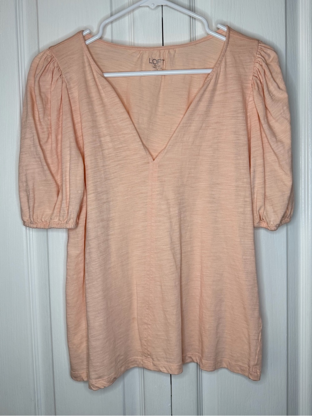 LOFT Peach Puff Sleeve Top V Neck Soft Knit Blouse Size Small